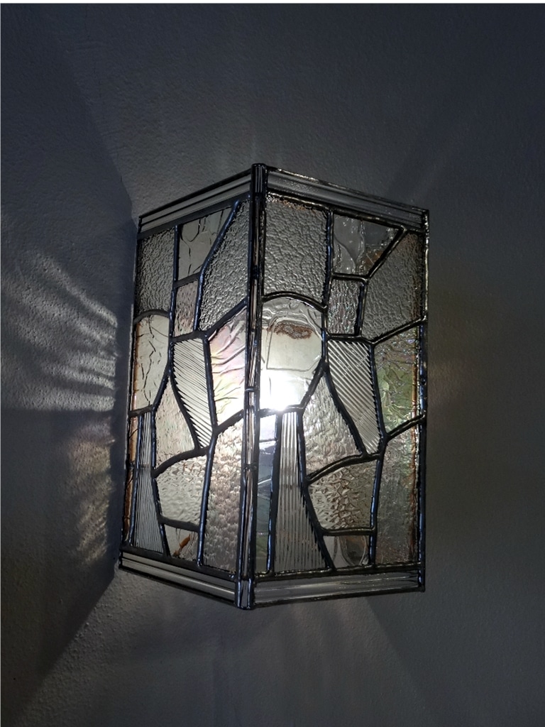 Applique contemporaine transparente en vitrail "Tiffany" - Sud Vitrail Mosaïque
