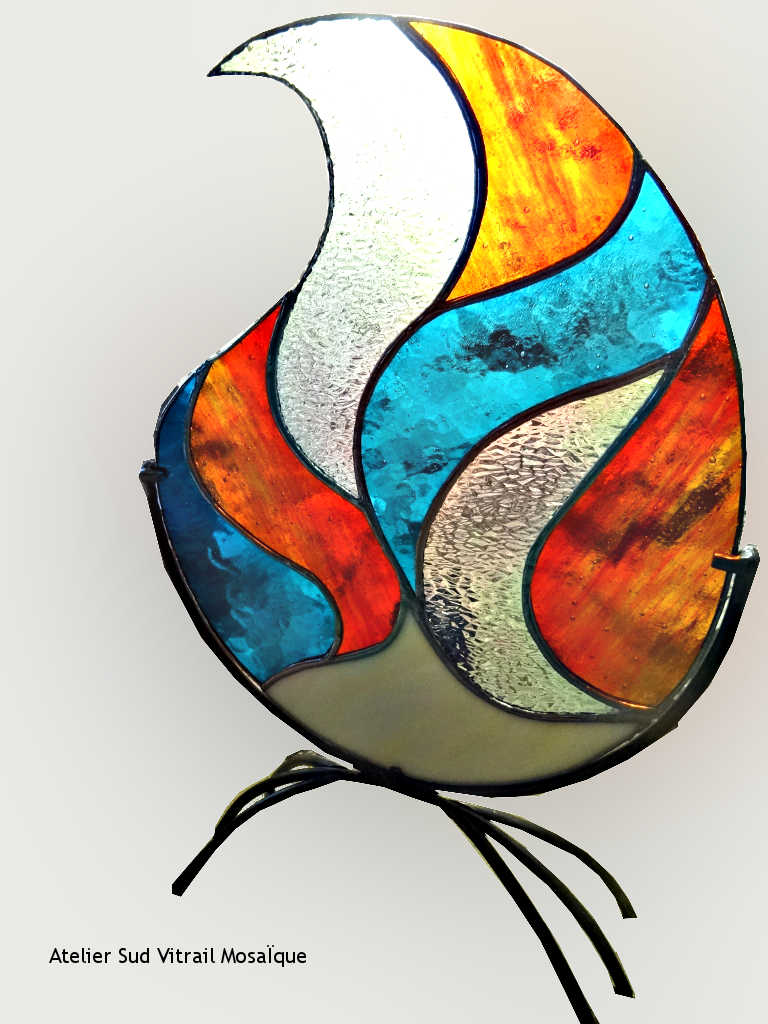 Luminaire Flamme en vitrai tiffany bleu et orangé - Sud Vitrail Mosaique