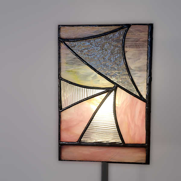 lampe vitrail sur pied Rose - Face3 - Sud Vitrail Mosaique