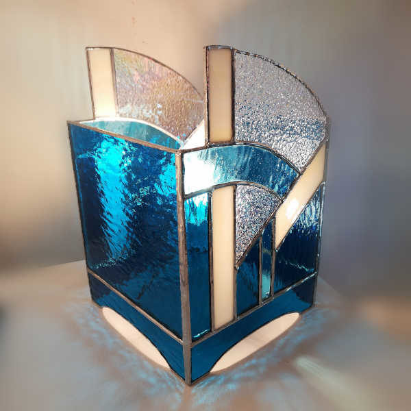 Lampe bleue en Vitrail Tiffany – Style Art Déco