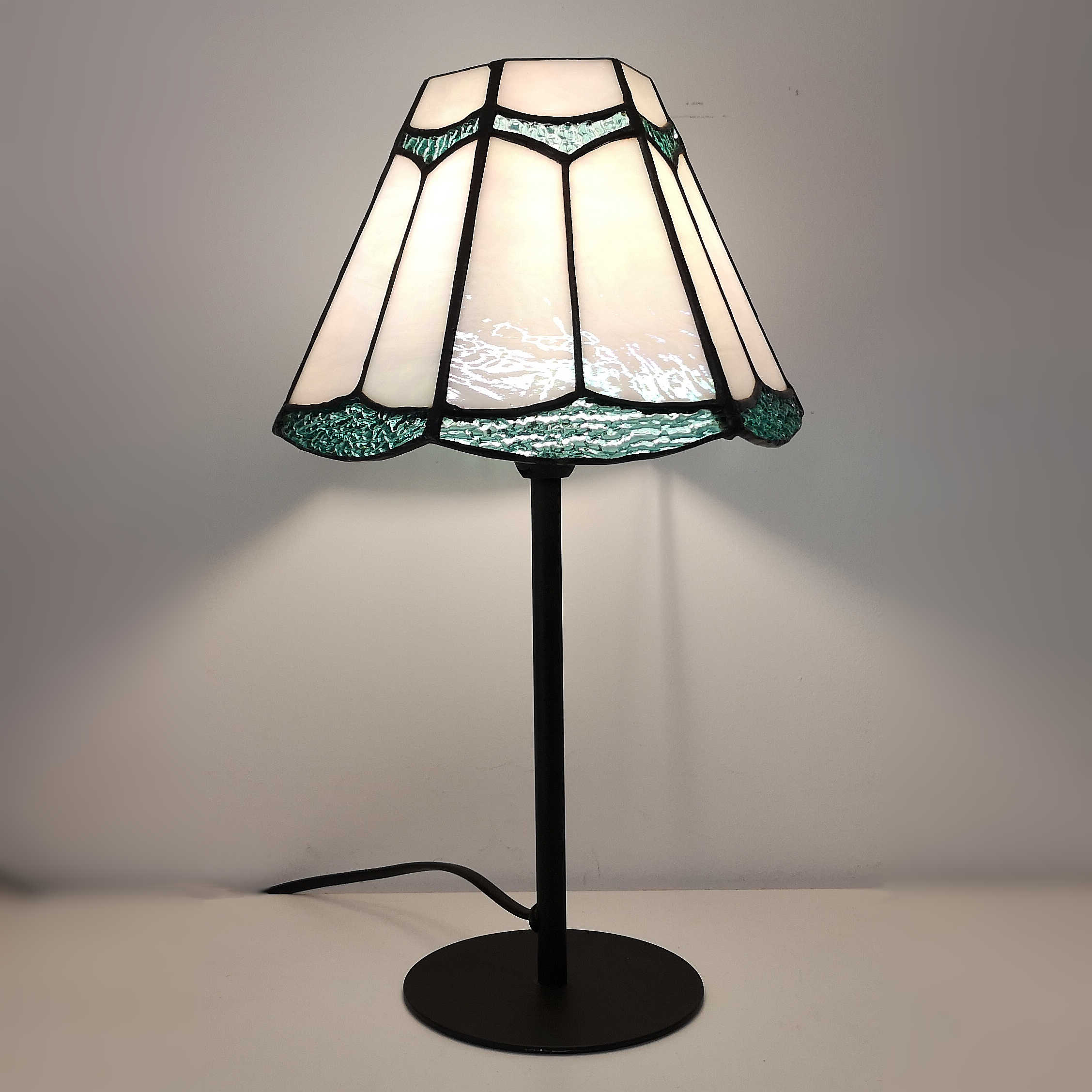 Lampe vert jade en Vitrail - Sud Vitrail Mosaique