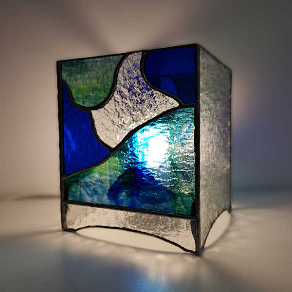 Lampe vitrail Tiffany Océane - Sud Vitrail Mosaique